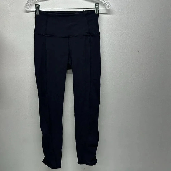 Lululemon On Your Mark  Leggings Crop 23" Cropped Pants Black W6AJFS Size 4 - Picture 7 of 9